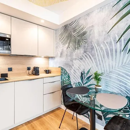 A Little Cocoon In The Heart Of 아파트 파리