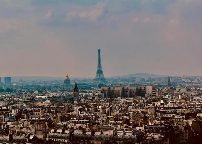 아파트 A Little Cocoon In The Heart Of 파리